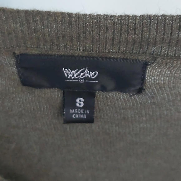 V Neck sweater - Picture 3 of 4